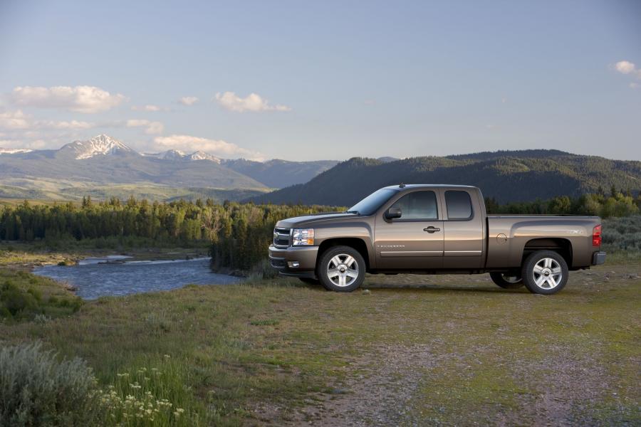  Chevrolet Silverado Extended Cab 2007 года  (фото 46 из 51)
